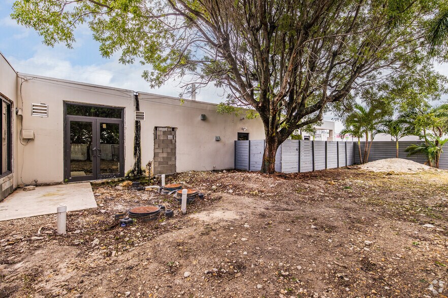 More Photos Of 4200 - 4204 NW 2nd Ave, Miami Restaurant For Lease