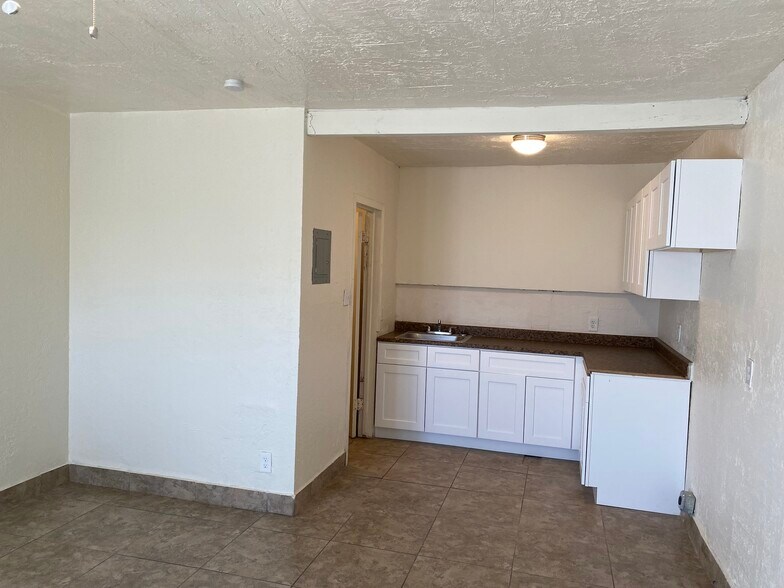 More Photos Of 2505-2509 E Monroe St, Phoenix Apartments For Sale