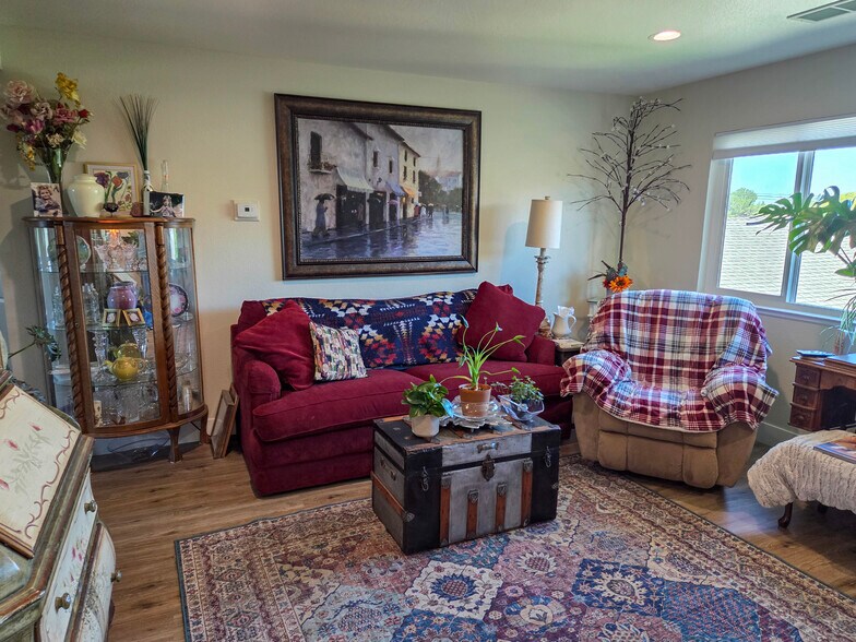 More Photos Of 4015 Hoen Ave, Santa Rosa Apartments For Sale