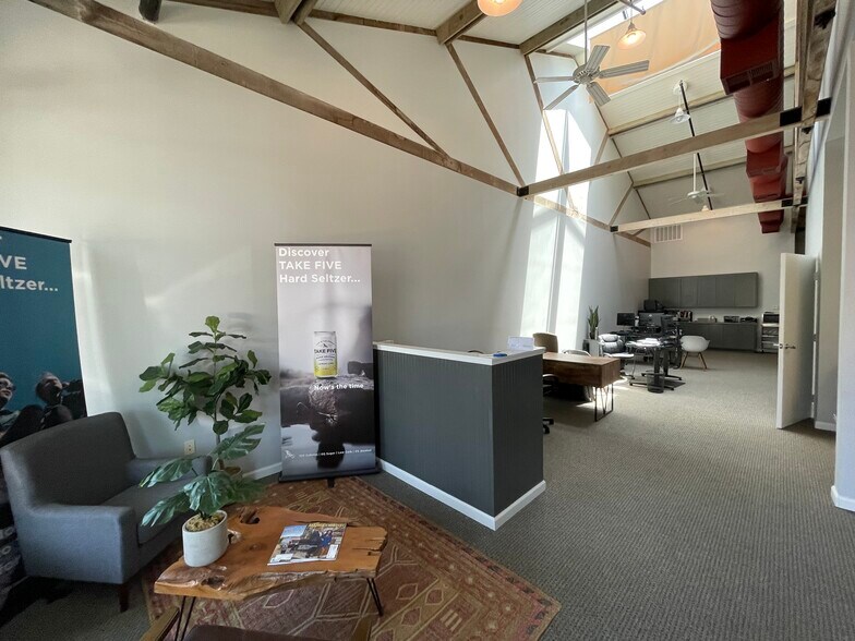 More Photos Of 1343 Main St, Napa Storefront Retail Office For Lease