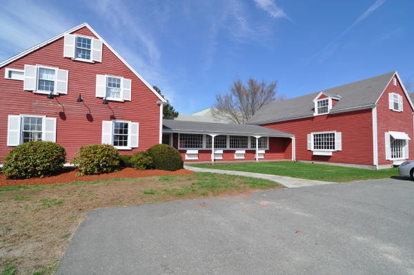 More Photos Of 680 High St, Westwood Freestanding For Lease