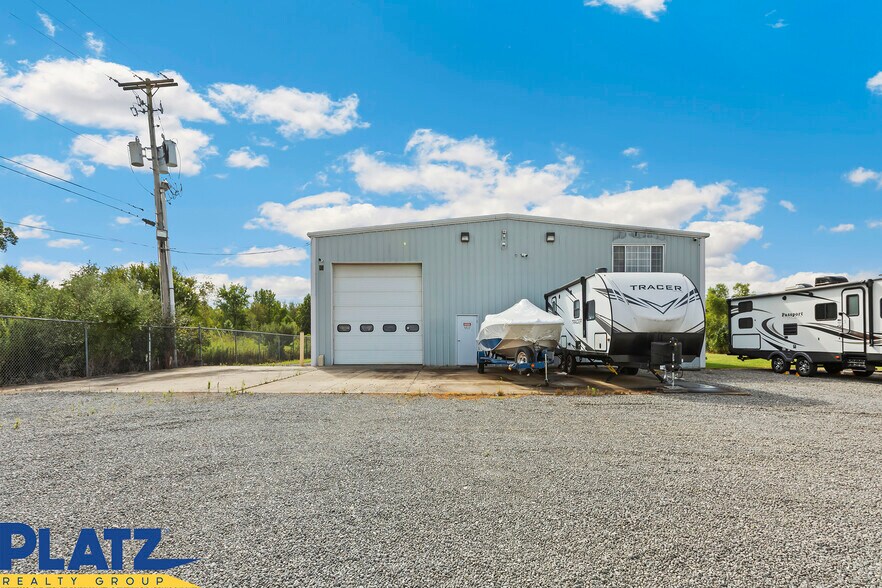 More Photos Of 3603 Larchmont NE ave, Warren Warehouse For Sale