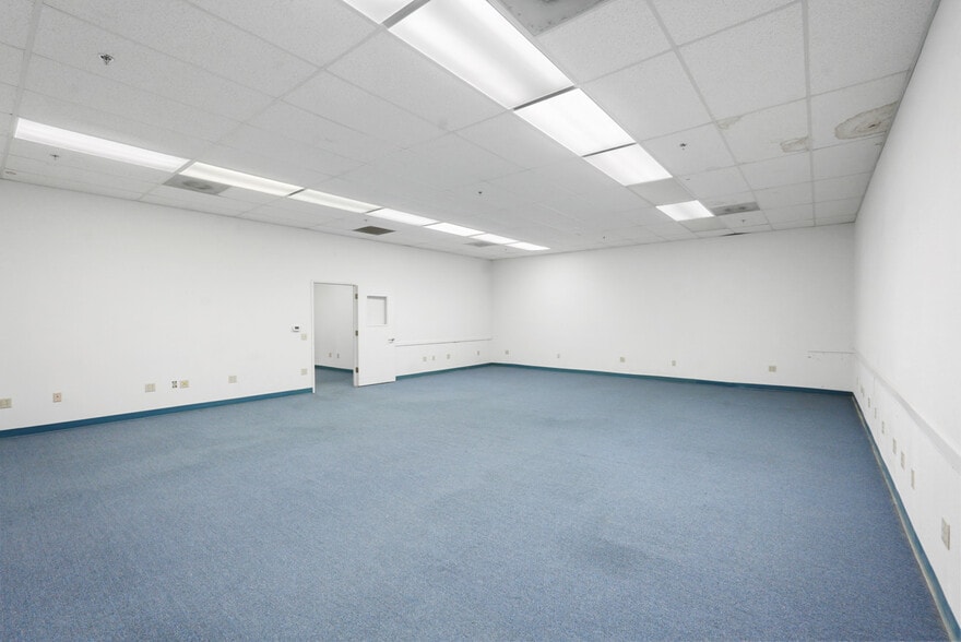 More Photos Of 29490-29496 Mission Blvd, Hayward Office For Sale