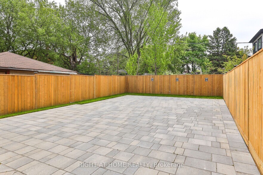 More Photos Of 2343 Gerrard St E, Toronto Apartments For Sale