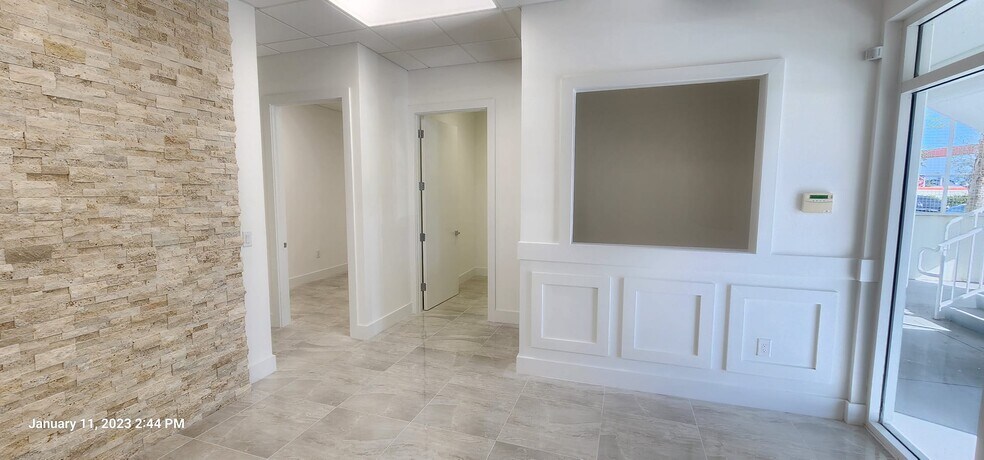 More Photos Of 540 NW University, Port Saint Lucie Office Residential For Sale