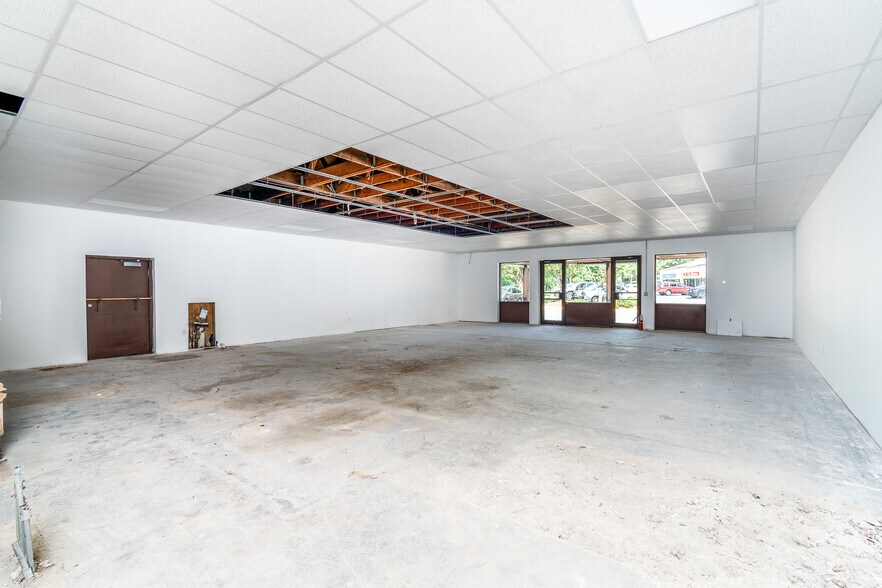 More Photos Of 2235 Soapstone Dr, Reston Freestanding For Lease