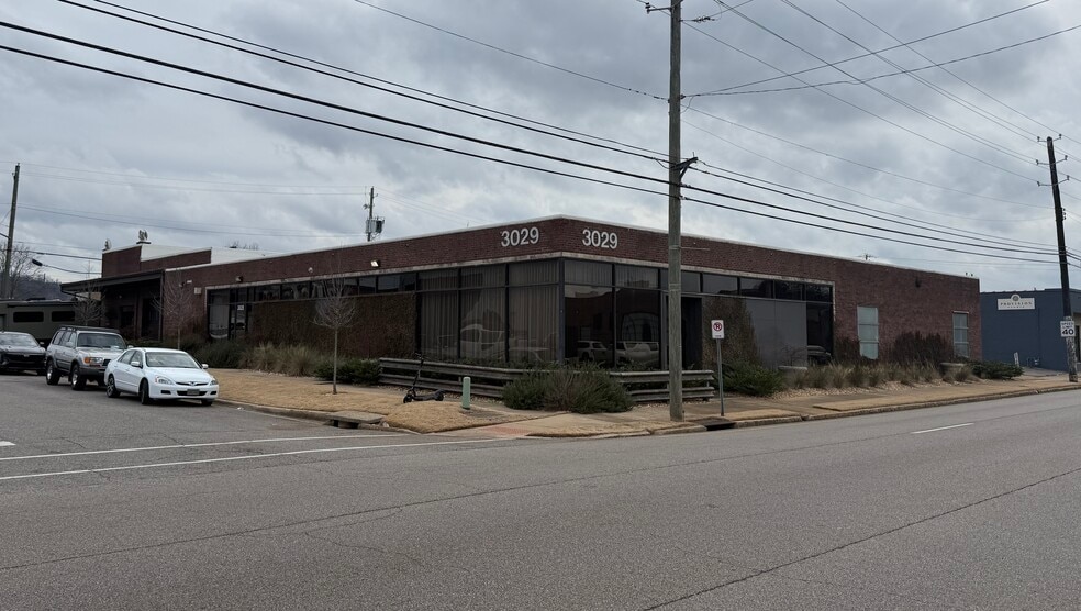 More Photos Of 3029 3rd Ave S, Birmingham Showroom For Sale