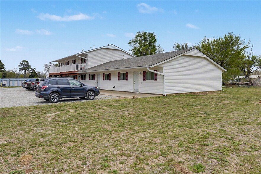 More Photos Of 15351 W Highway 66, Sapulpa Apartments For Sale