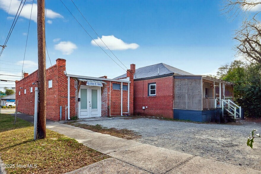 More Photos Of , Wilmington Unknown For Sale