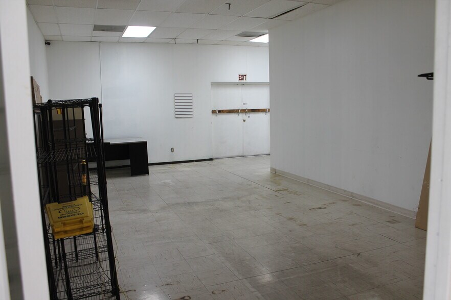 More Photos Of 4365 N Las Vegas Blvd, Las Vegas Freestanding For Lease