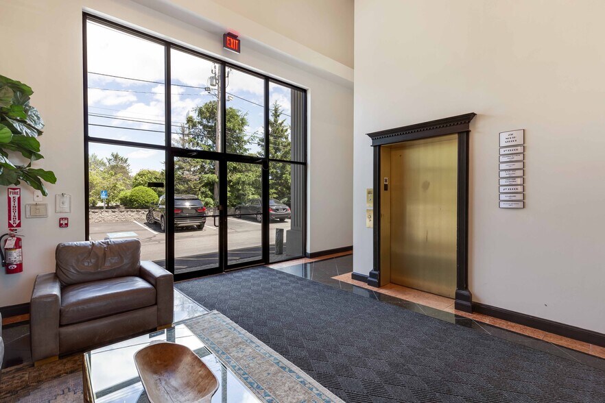 More Photos Of 230 North St, Danvers Medical For Lease