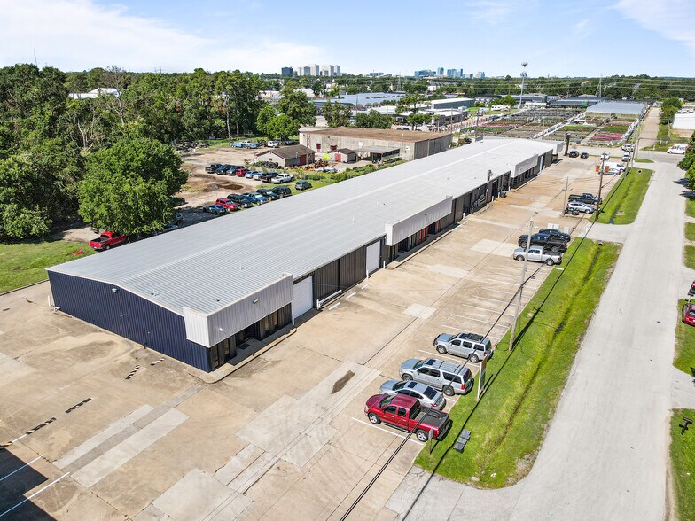 More Photos Of 1500 Brittmoore Rd, Houston Warehouse For Lease