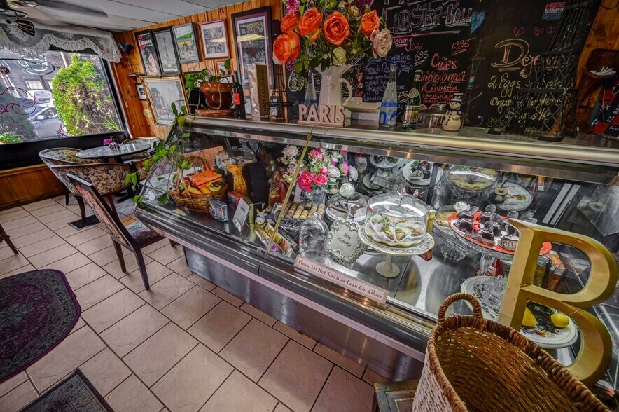 More Photos Of 501 Main St, Honesdale Restaurant For Sale