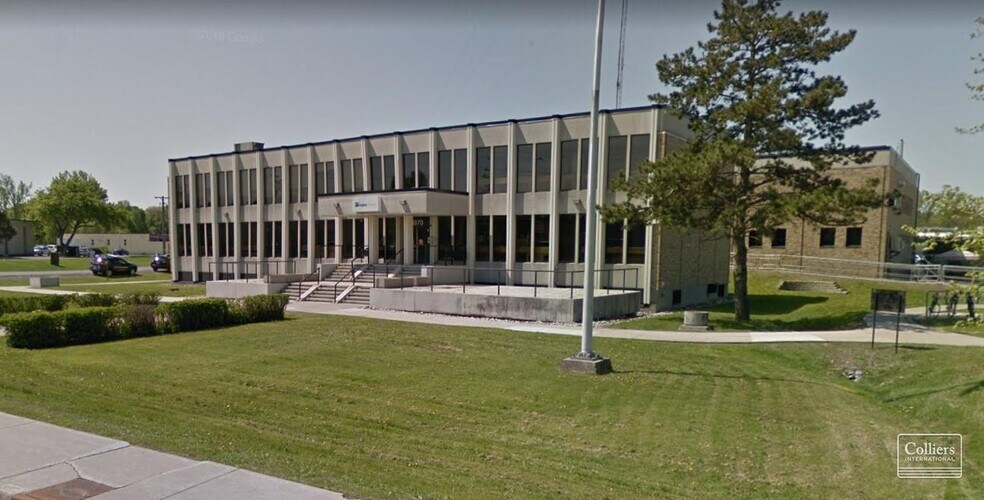 More Photos Of 1970 Merivale Rd, Ottawa Flex For Lease