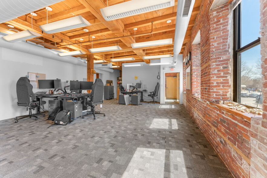 More Photos Of 40R Merrimac St, Newburyport Loft Creative Space For Lease