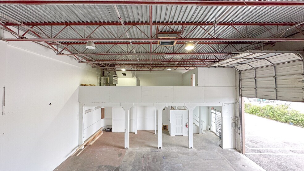 More Photos Of 7743 128 St, Surrey Warehouse For Sale
