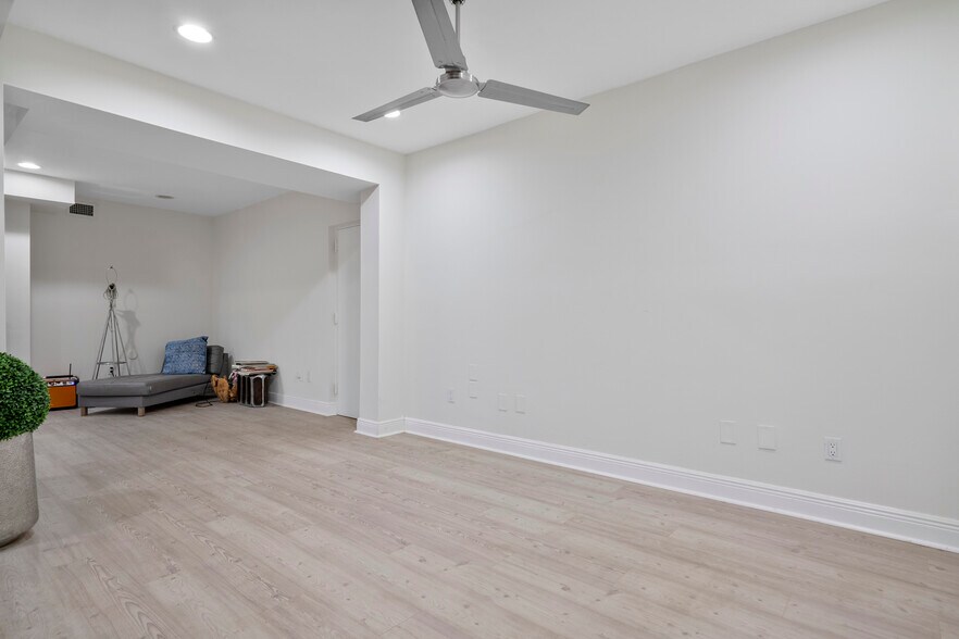 More Photos Of 875 NE 79th St, Miami Loft Creative Space For Lease