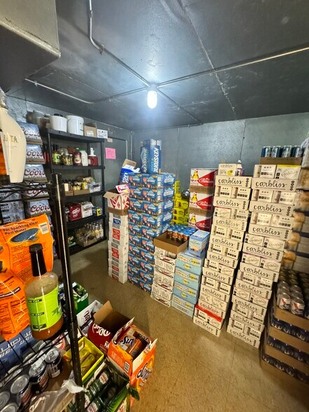 More Photos Of 120 Manninen Ave, Wolf Lake Specialty For Sale