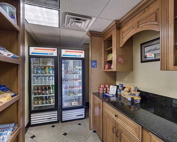 More Photos Of 7515 W Taft St, Wichita Hotel For Sale