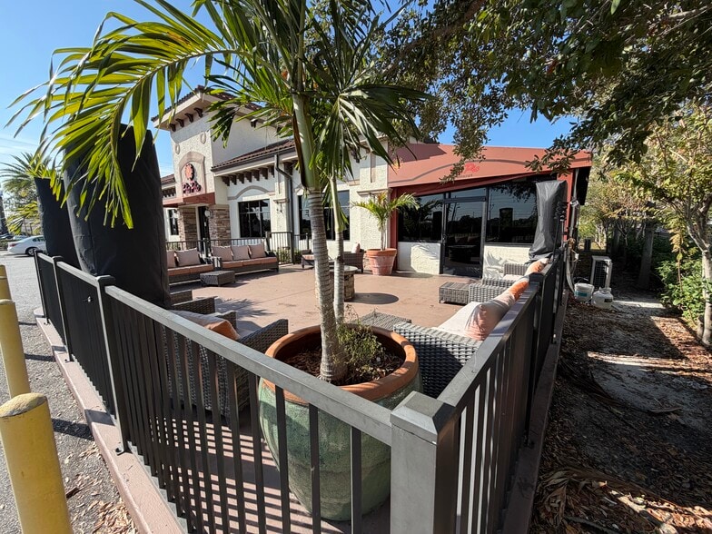 More Photos Of 5803 Precision Dr, Orlando General Retail For Sale