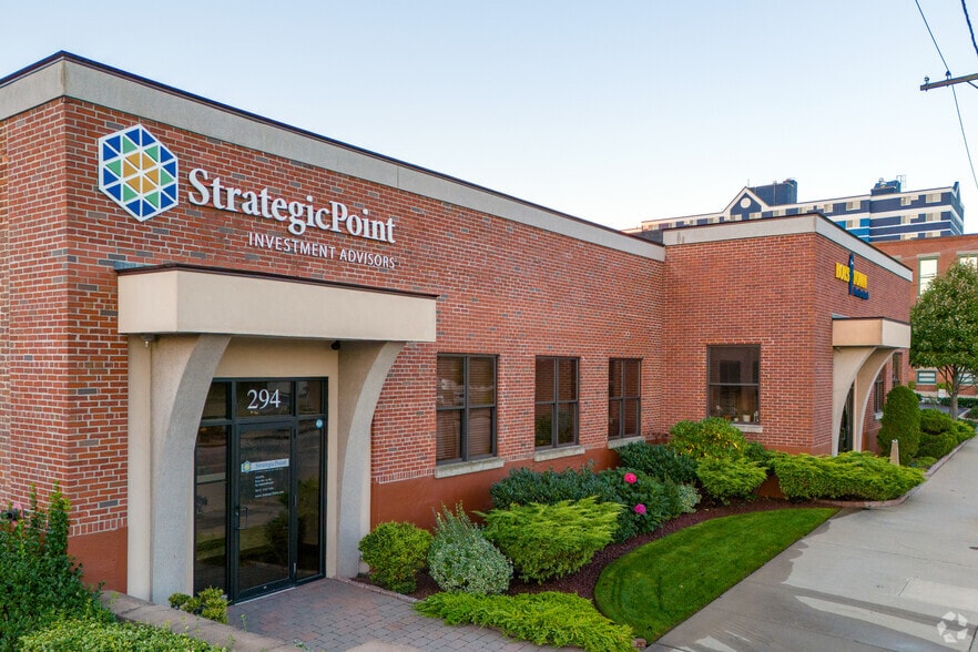 More Photos Of 1 Cedar St, Providence Unknown For Lease