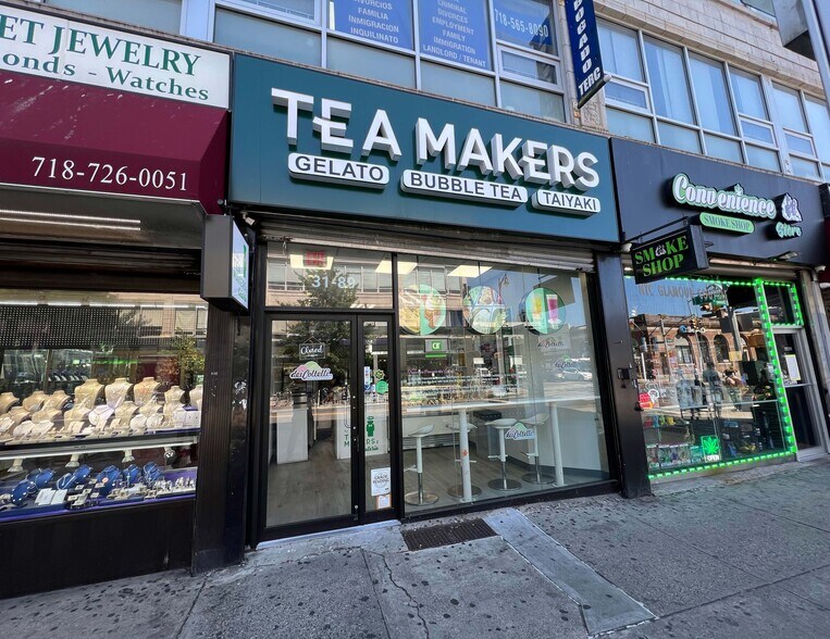 Primary Photo Of 3189 Steinway St, Astoria Storefront Retail Office For Lease