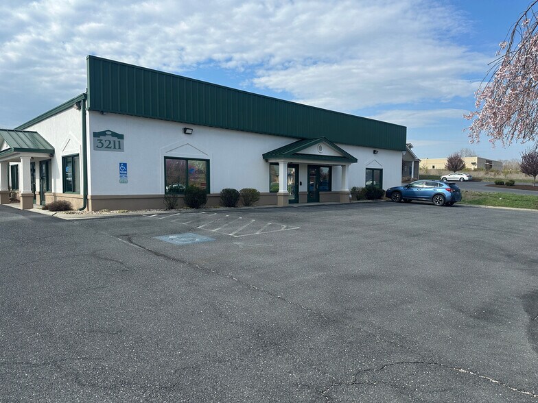 More Photos Of 3211 Peoples Dr, Harrisonburg Research And Development For Sale