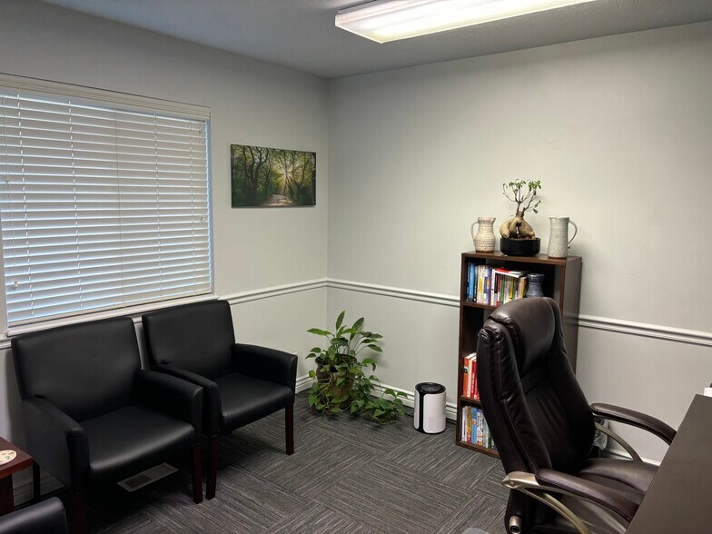 More Photos Of 887-891 W Center St, Orem Medical For Sale