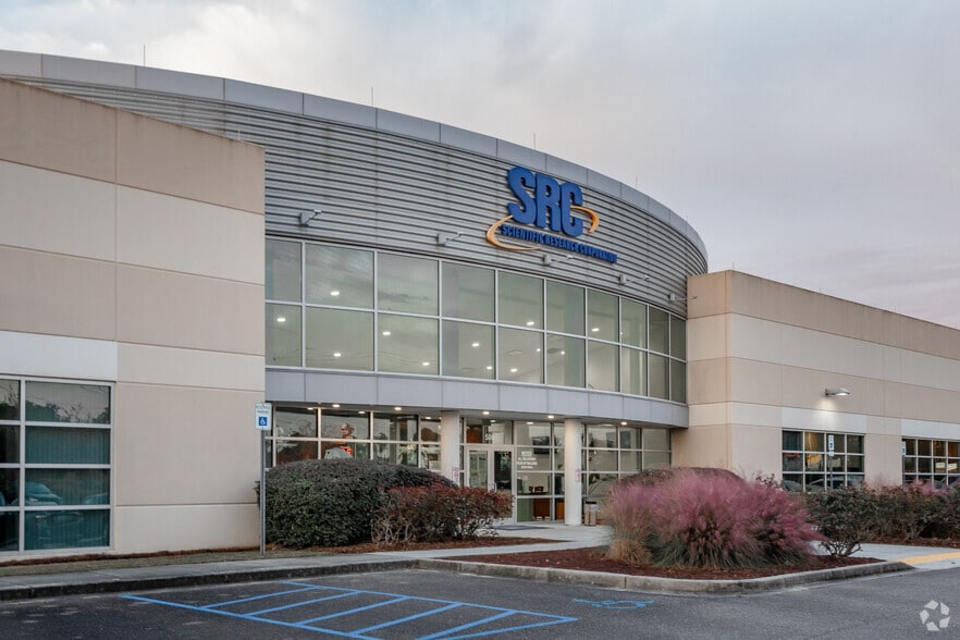 More Photos Of 1101 Remount Rd, North Charleston Showroom For Lease