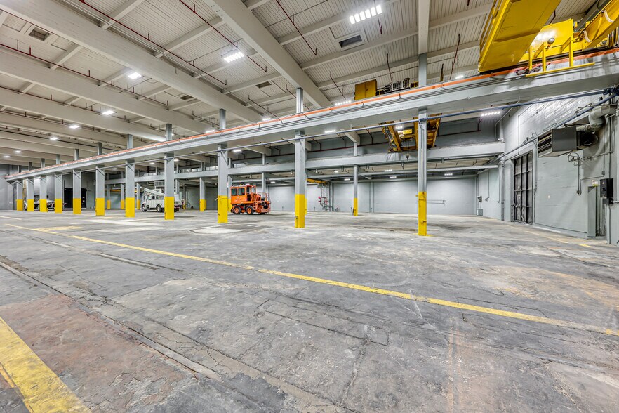 More Photos Of 190 S Fourth St, Henderson Manufacturing For Lease