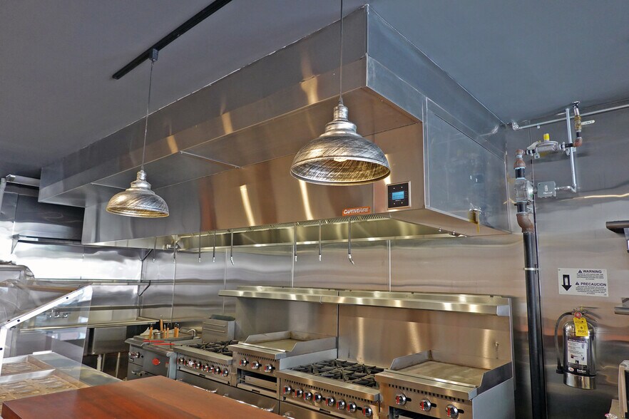 More Photos Of 425 Fore St, Portland Storefront For Lease