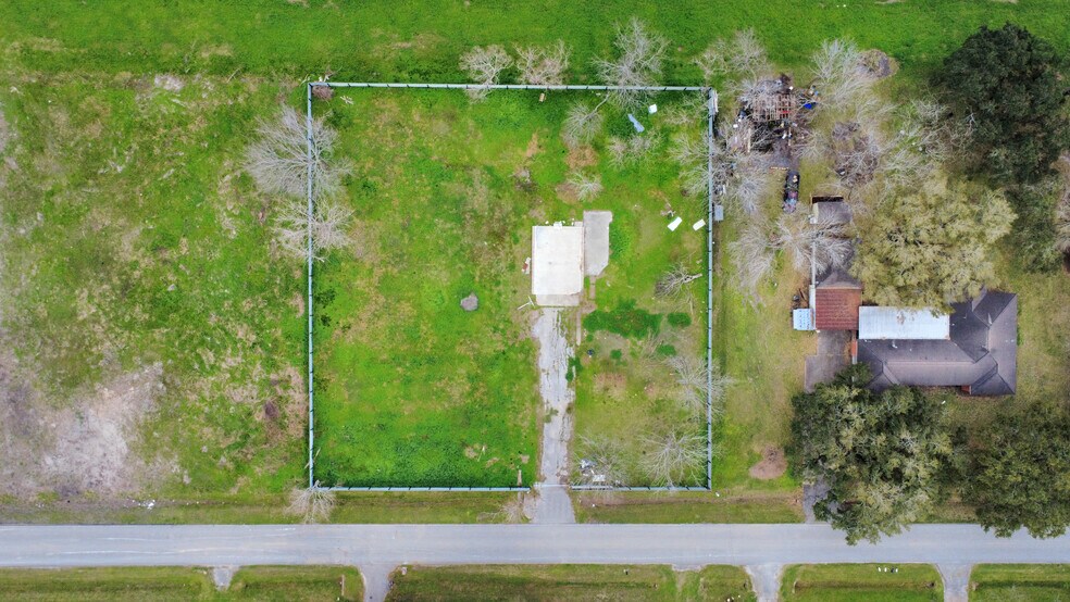 Primary Photo Of 12033 Bedford St, Houston Land For Sale