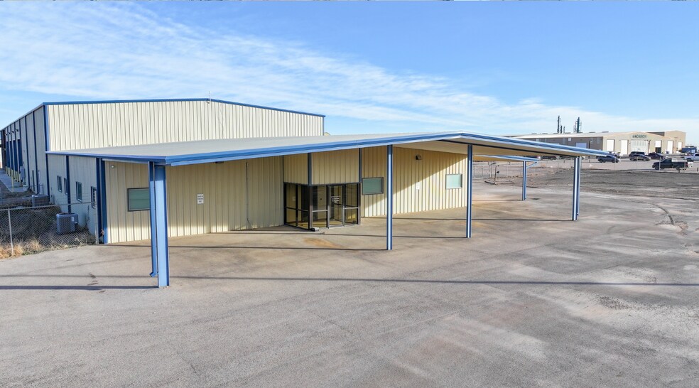 More Photos Of 11000 W County Road 72, Midland Distribution For Lease