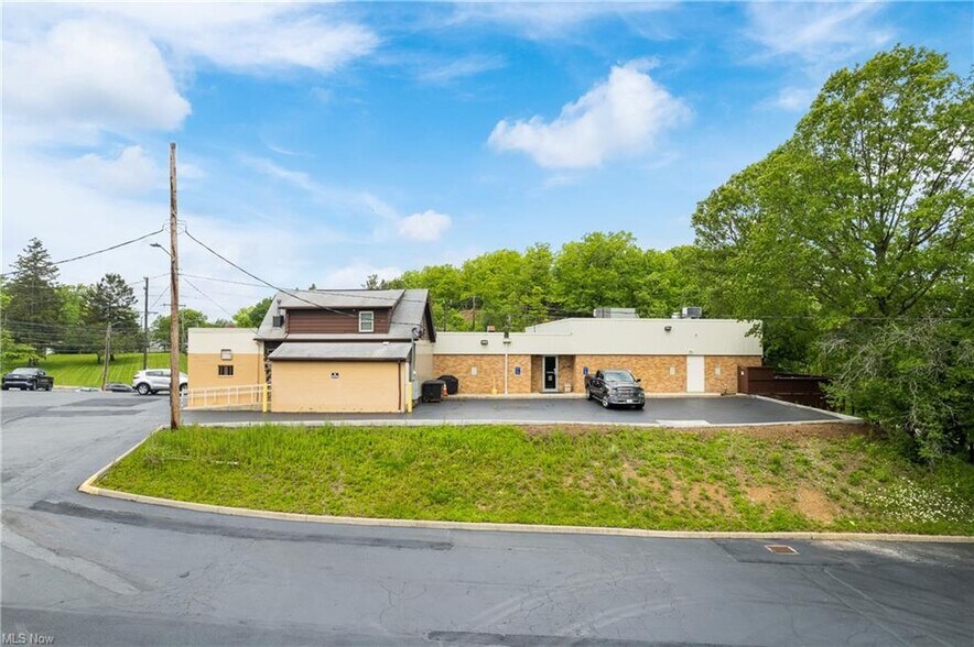 More Photos Of 6483 State Rd, Parma Office For Sale