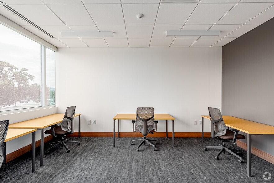 More Photos Of 2451 W Grapevine Mills Cir, Grapevine Coworking Space