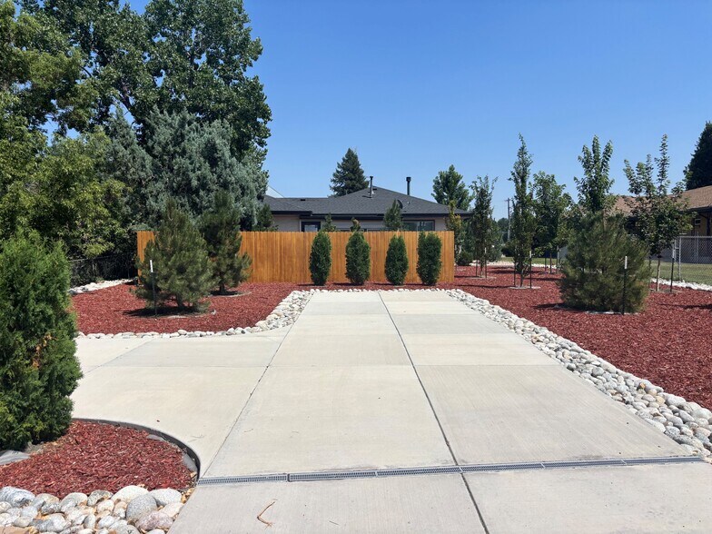 More Photos Of 515 Jerry St, Castle Rock Office For Sale