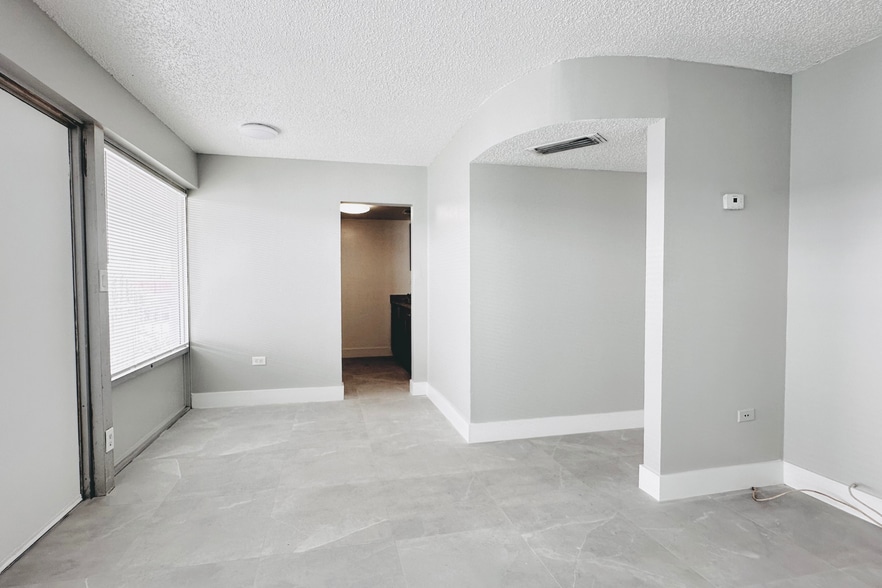 More Photos Of 999 W Prospect Rd, Oakland Park Apartments For Sale