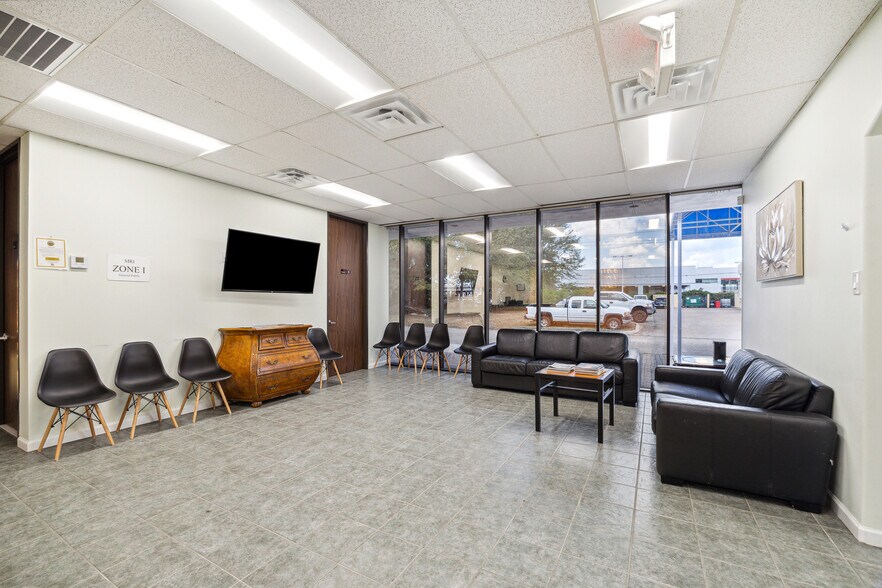 More Photos Of 19007 Highway 59 N, Humble Medical For Sale