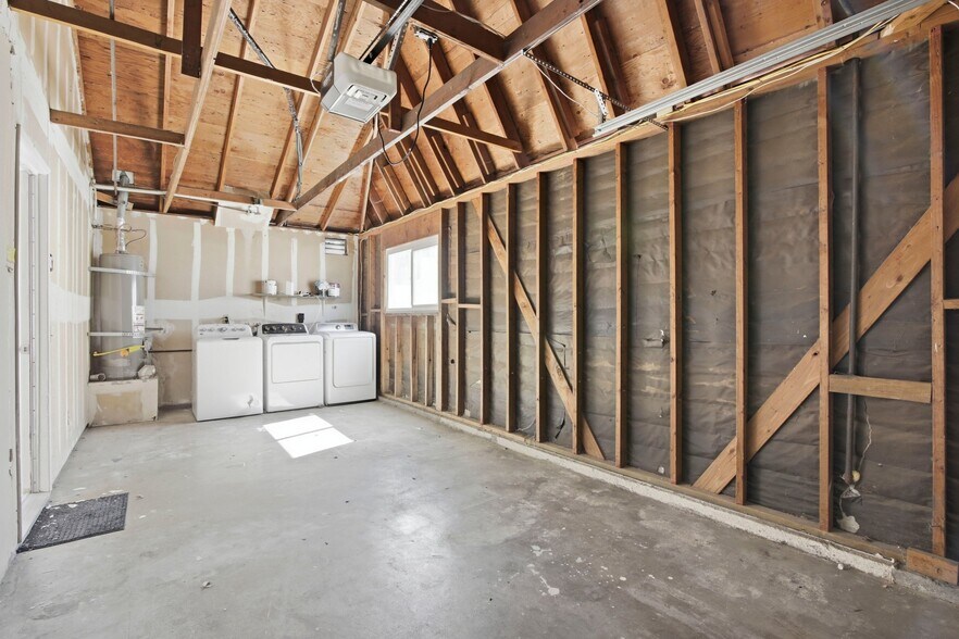 More Photos Of 6752-6770 Solita Ave, San Diego Apartments For Sale