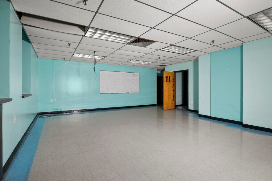 More Photos Of 273 Asylum St, Hartford Office For Sale