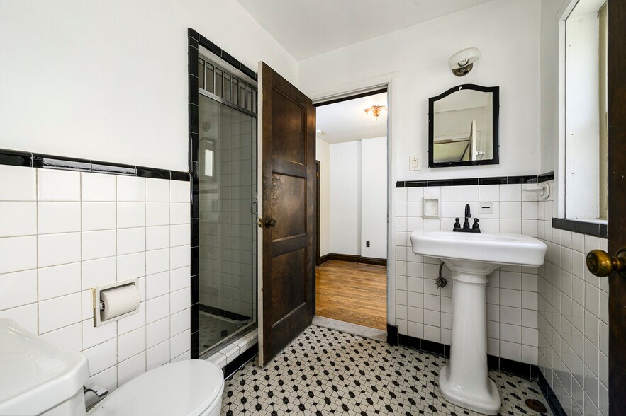 More Photos Of 6300 Minnesota Ave, Saint Louis Religious Facility For Sale