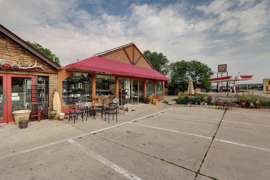 More Photos Of 807 Wilcox St, Castle Rock Storefront For Sale