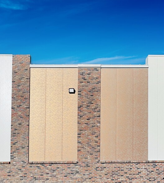 More Photos Of 4520 Venture Dr, Johnstown Flex For Sale