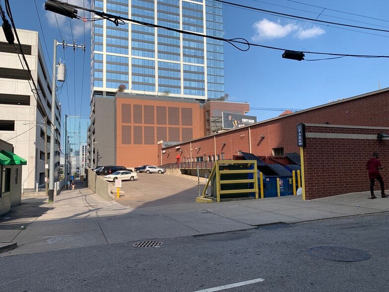 More Photos Of 2020 West End Ave, Nashville Unknown For Lease