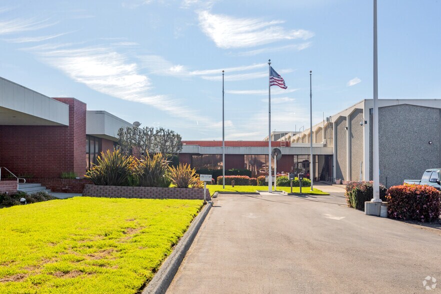 More Photos Of 1311 Schilling Pl, Salinas Food Processing For Lease