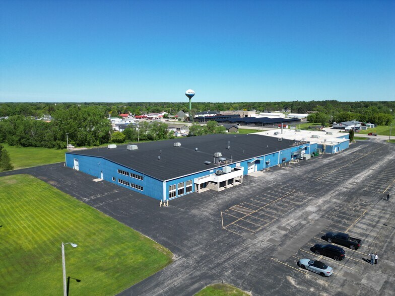 Primary Photo Of 701 Maple St, Peshtigo Warehouse For Lease