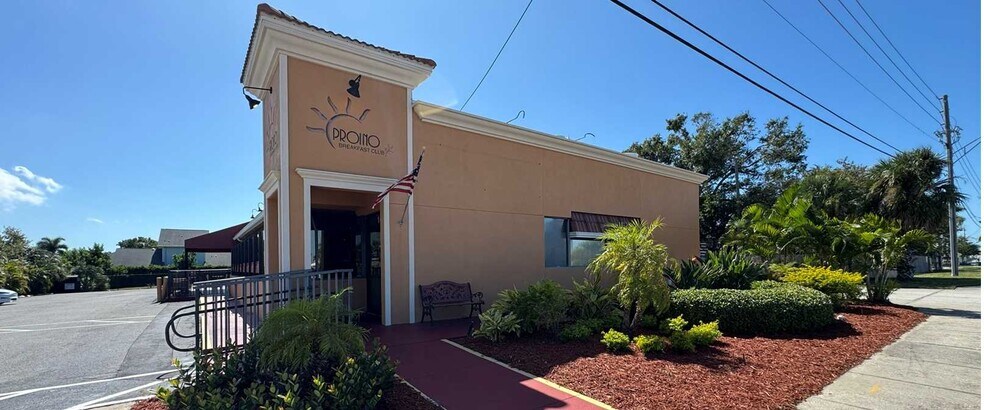 More Photos Of 14400 Walsingham Rd, Largo Restaurant For Sale