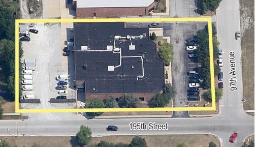 More Photos Of 19450 97th Ave, Mokena Warehouse For Lease