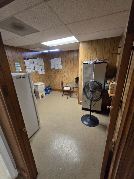 More Photos Of 1404 Angier Ave, Durham Chemical Oil Refinery For Lease