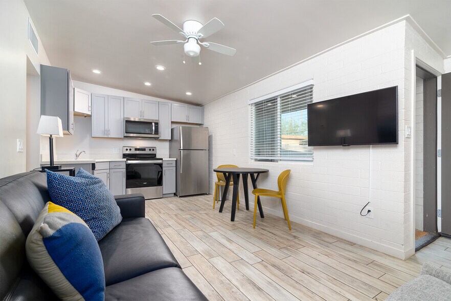 More Photos Of 914 S Kenwood Cir, Tempe Apartments For Sale
